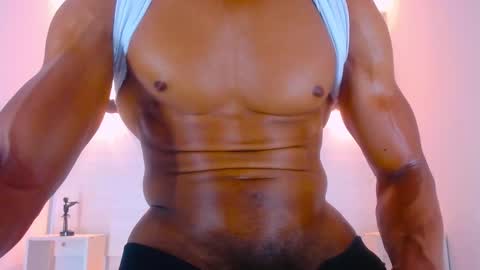 Snapshot of eric_latino chatting on January 2025 07:56:01 AM Eric Latino online show from January 2025 07:56:01 AM