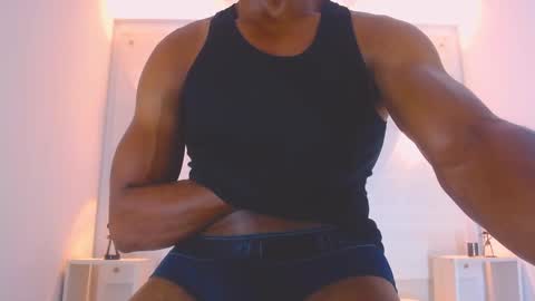 Snapshot of eric_latino chatting on February 2025 10:53:02 AM Eric Latino online show from February 2025 10:53:02 AM