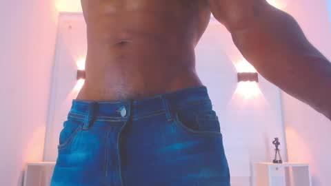 Snapshot of eric_latino chatting on February 2025 07:17:01 AM Eric Latino online show from February 2025 07:17:01 AM