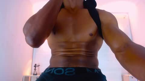 Snapshot of eric_latino chatting on March 2025 08:27:01 AM Eric Latino online show from March 2025 08:27:01 AM