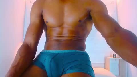 Snapshot of eric_latino chatting on March 2025 06:19:02 AM Eric Latino online show from March 2025 06:19:02 AM