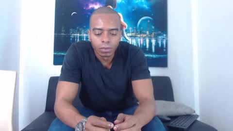 Snapshot of eric_latino chatting on October 2025 04:10:02 AM Eric Latino online show from October 2025 04:10:02 AM