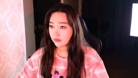 Erica Wayne online show from November 2025 12:38:02 PM