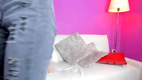 erika1717 online show from November 2025 02:18:02 PM