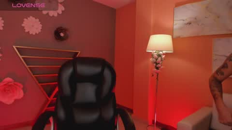 Snapshot of erikabenz chatting on January 2025 12:19:02 PM Erika Benz online show from January 2025 12:19:02 PM