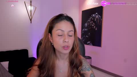 Snapshot of erikabenz chatting on January 2025 06:14:02 PM Erika Benz online show from January 2025 06:14:02 PM