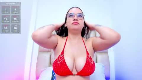 Snapshot of erikastar_ chatting on May 2026 12:09:02 PM Erika online show from May 2026 12:09:02 PM