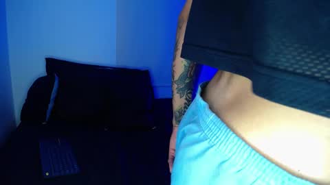 Snapshot of eros_chipre chatting on December 2024 10:02:01 AM Eros online show from December 2024 10:02:01 AM