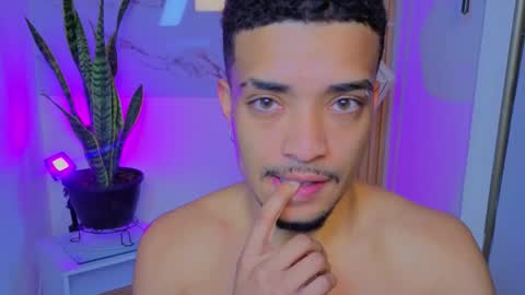 Snapshot of eros_chipre chatting on October 2025 11:43:01 AM Eros online show from October 2025 11:43:01 AM