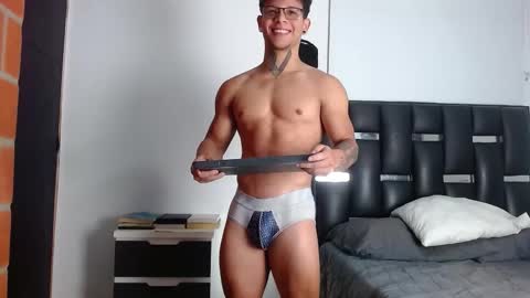 Eros online show from November 2025 01:48:02 AM