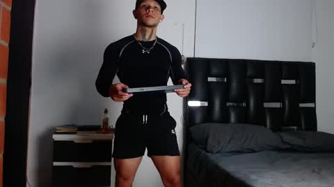 Snapshot of erosscott chatting on May 2026 12:08:02 AM Eros online show from May 2026 12:08:02 AM