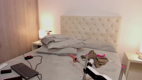 Karen online show from December 2024 04:51:02 AM