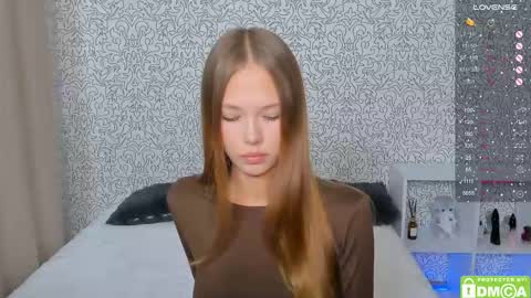 Snapshot of eshcka chatting on September 2025 04:36:02 AM Megan and Brad online show from September 2025 04:36:02 AM