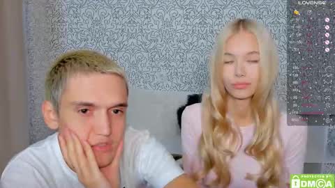 Snapshot of eshcka chatting on October 2025 02:24:01 PM Megan and Brad online show from October 2025 02:24:01 PM