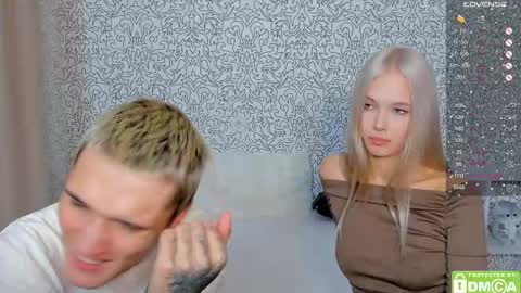 Snapshot of eshcka chatting on October 2025 02:29:01 PM Megan and Brad online show from October 2025 02:29:01 PM