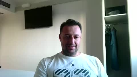 esibizionista 91 online show from October 2025 04:40:01 PM