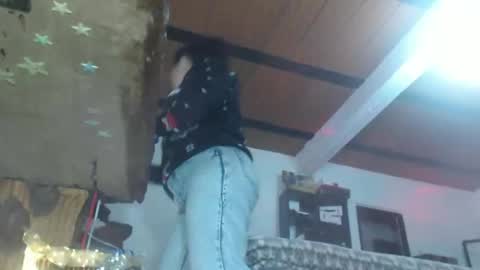 Eskela911 online show from December 2024 01:07:01 AM