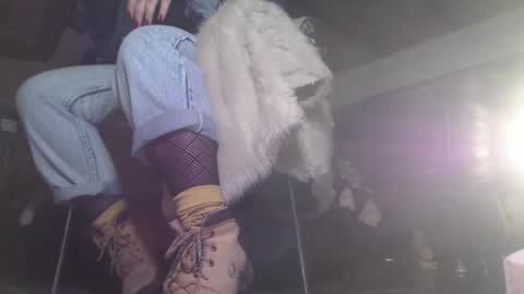 Eskela911 online show from February 2025 07:31:02 PM