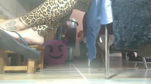 Eskela911 online show from October 2025 02:08:01 PM