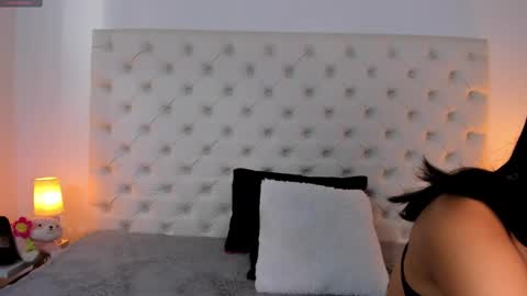 esmeralda  online show from February 2025 03:21:01 PM