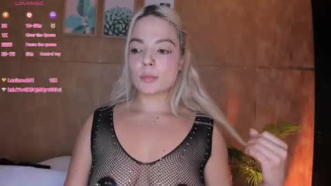 Esmeralda G online show from February 2025 09:15:01 PM