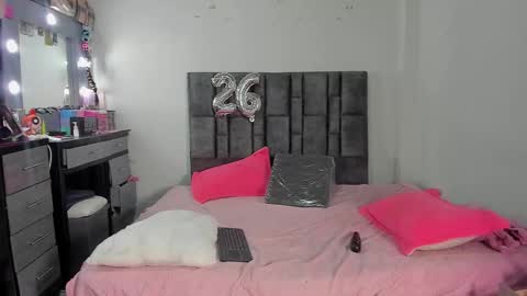 Perla online show from February 2026 07:29:02 AM