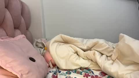 ESMERALDA online show from March 2025 05:29:02 PM