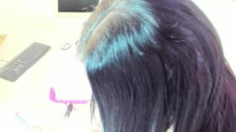 ESMERALDA online show from November 2025 08:30:01 PM