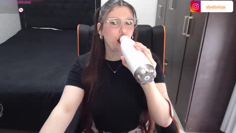 Xbebetax online show from November 2025 08:55:01 PM