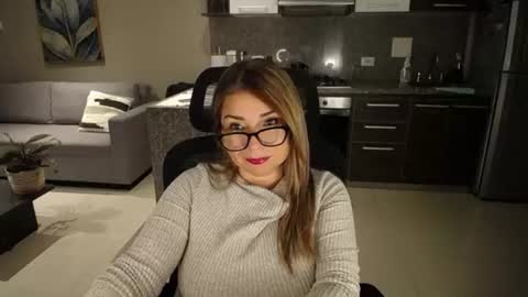 Juliana online show from June 2026 12:33:02 AM