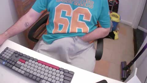 Snapshot of essex_wild chatting on November 2025 08:29:01 PM Morph online show from November 2025 08:29:01 PM