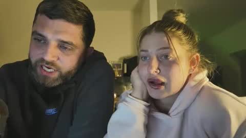 essexcouple online show from March 2026 11:55:02 PM