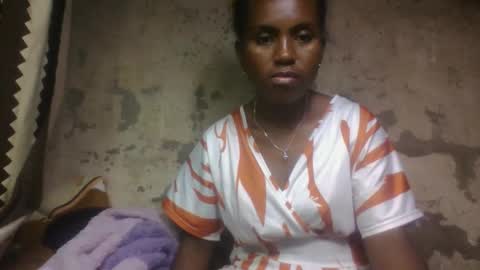 Snapshot of estanie chatting on October 2025 11:17:01 AM estanie online show from October 2025 11:17:01 AM