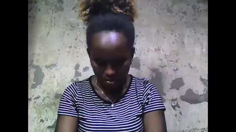 Snapshot of estanie chatting on October 2025 07:22:02 PM estanie online show from October 2025 07:22:02 PM