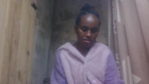 Snapshot of estanie chatting on October 2025 08:29:02 PM estanie online show from October 2025 08:29:02 PM