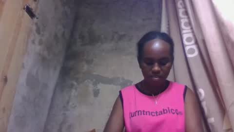 Snapshot of estanie chatting on October 2025 07:00:01 PM estanie online show from October 2025 07:00:01 PM