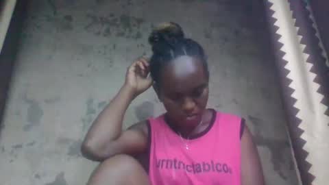 Snapshot of estanie chatting on October 2025 08:35:01 AM estanie online show from October 2025 08:35:01 AM