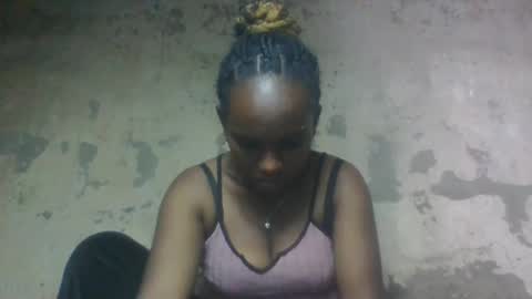 Snapshot of estanie chatting on October 2025 10:09:01 PM estanie online show from October 2025 10:09:01 PM