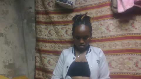 Snapshot of estanie chatting on October 2025 06:50:02 PM estanie online show from October 2025 06:50:02 PM