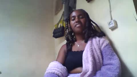 Snapshot of estanie chatting on October 2025 06:51:02 PM estanie online show from October 2025 06:51:02 PM