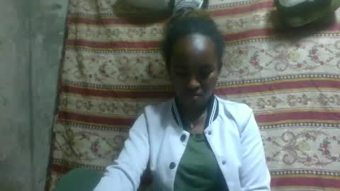 Snapshot of estanie chatting on October 2025 08:42:02 PM estanie online show from October 2025 08:42:02 PM