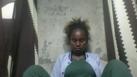 Snapshot of estanie chatting on October 2025 08:48:02 AM estanie online show from October 2025 08:48:02 AM