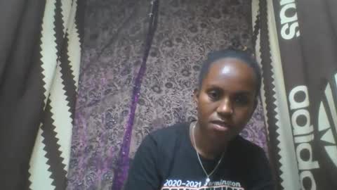 Snapshot of estanie chatting on October 2025 08:25:01 PM estanie online show from October 2025 08:25:01 PM