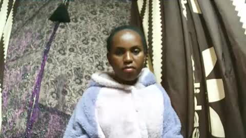 Snapshot of estanie chatting on November 2025 07:06:02 AM estanie online show from November 2025 07:06:02 AM