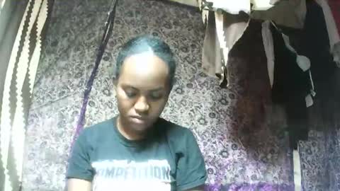 Snapshot of estanie chatting on November 2025 07:02:02 PM estanie online show from November 2025 07:02:02 PM