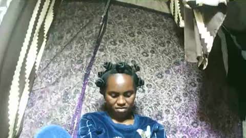 Snapshot of estanie chatting on November 2025 07:32:02 PM estanie online show from November 2025 07:32:02 PM