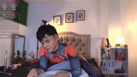 Snapshot of estebanperez_ chatting on October 2025 11:46:01 PM Esteban online show from October 2025 11:46:01 PM