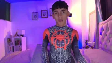 Snapshot of estebanperez_ chatting on November 2025 11:18:02 AM Esteban online show from November 2025 11:18:02 AM