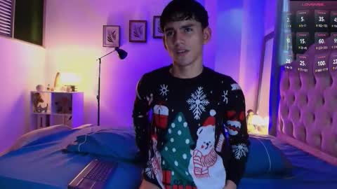 Snapshot of estebanperez_ chatting on December 2025 11:30:02 AM Esteban online show from December 2025 11:30:02 AM