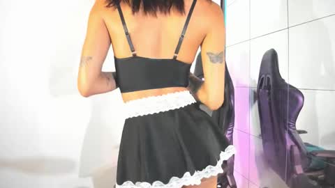 Estefa G online show from October 2025 10:49:02 PM